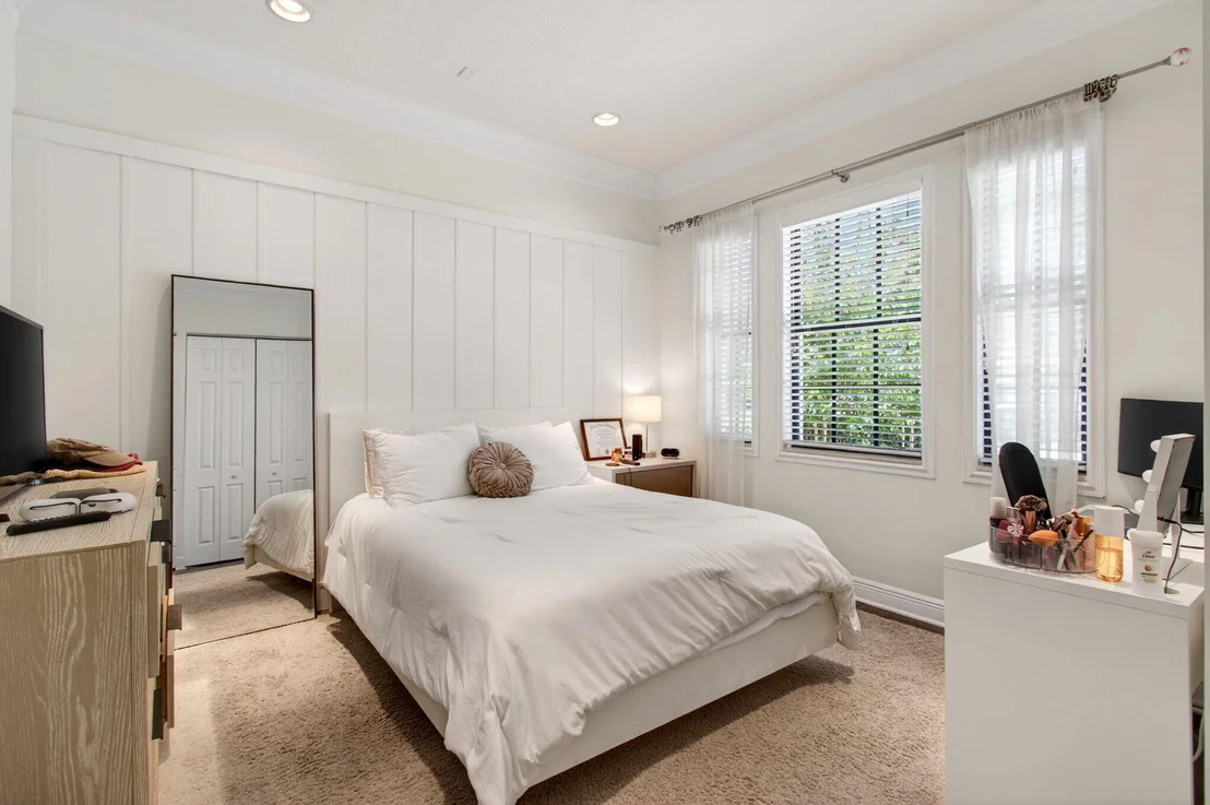 Photo of 16266 Rosecroft Terrace