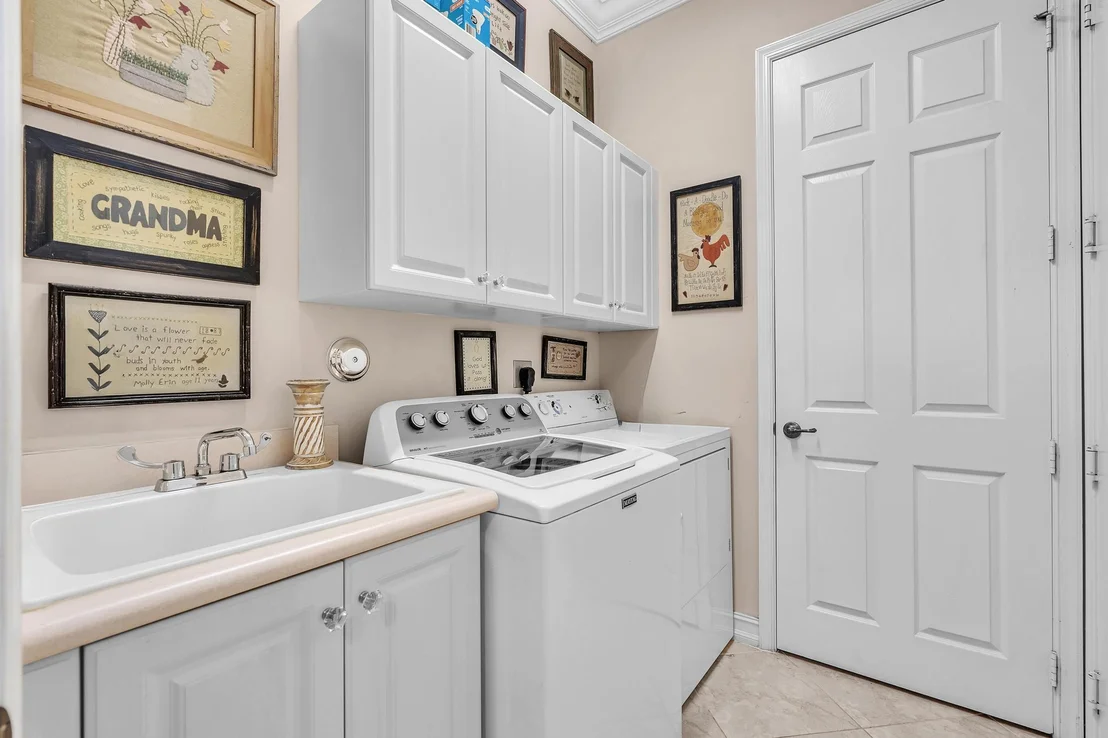 Photo of 9062 Meridian View Isle