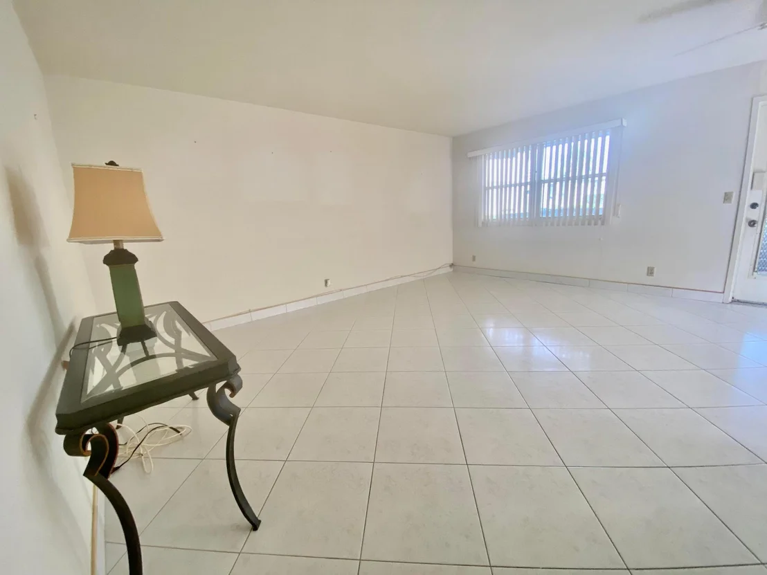 Photo of 113 Monaco C