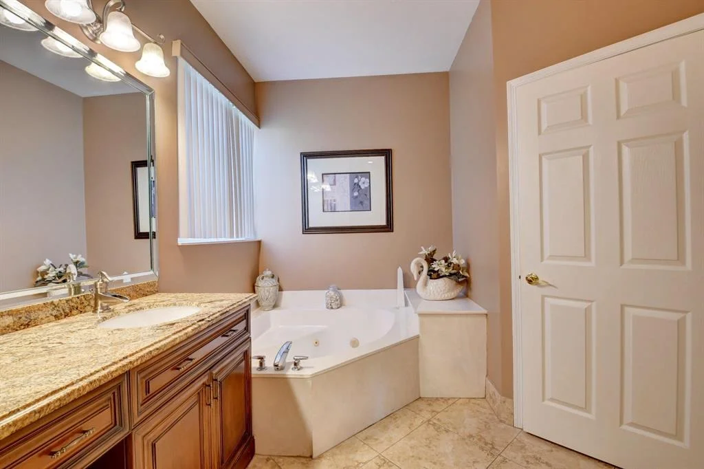Photo of 9685 Arbor View Drive N