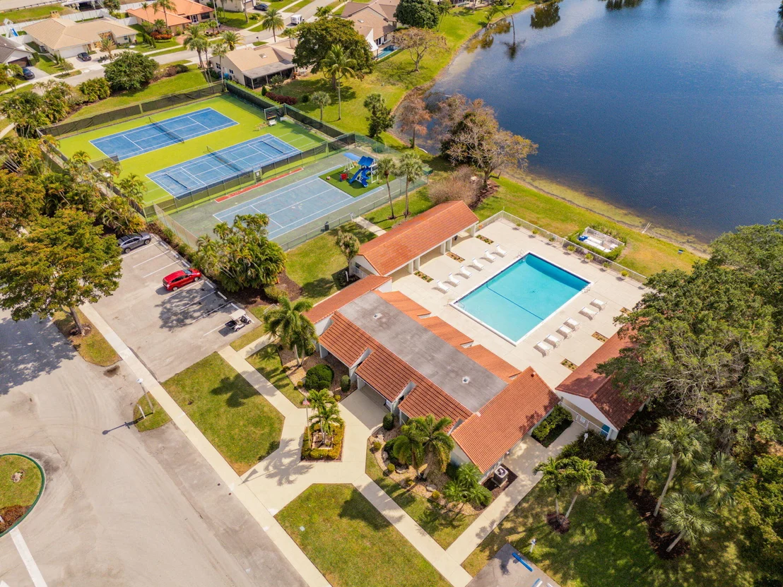 Photo of 2330 SW 23rd Cranbrook Drive