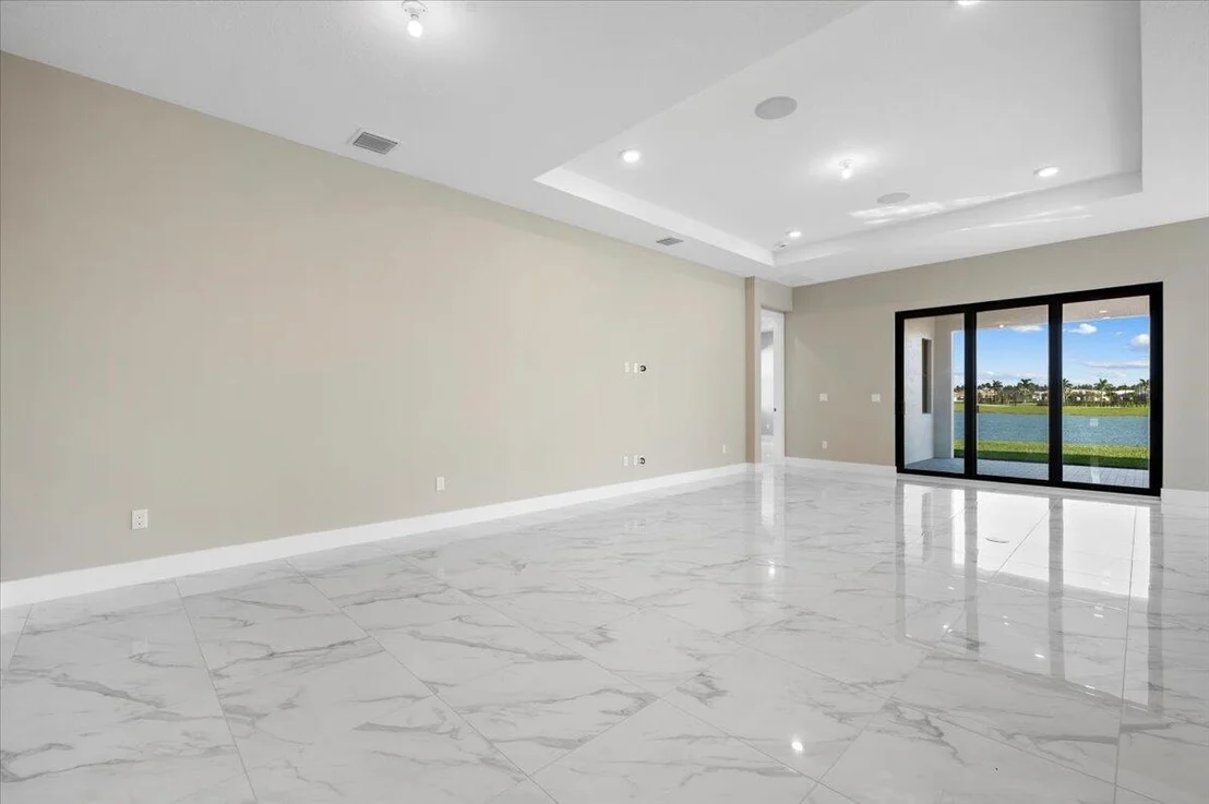 Photo of 15841 Key Biscayne Lane