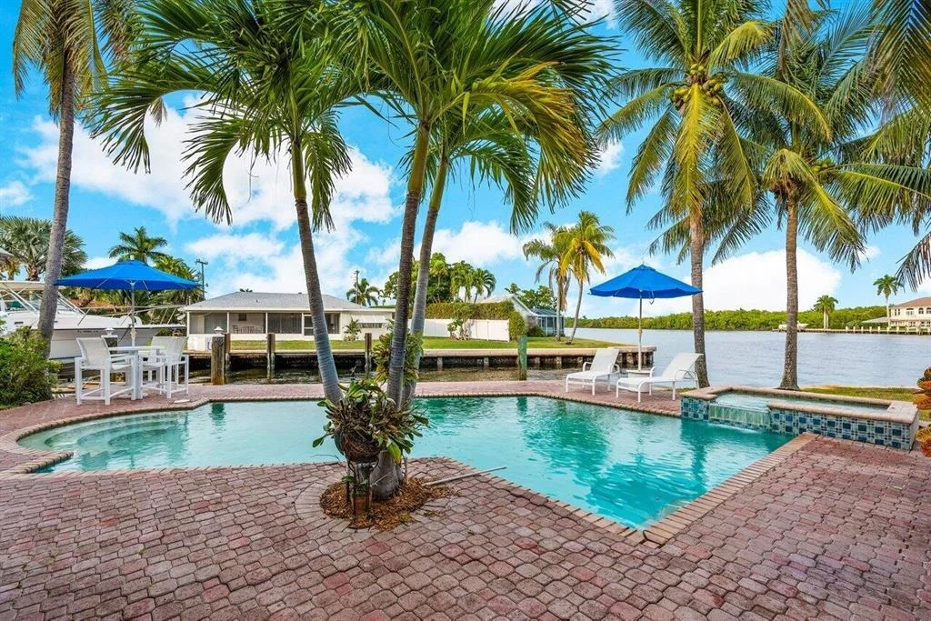 Photo of 955 Isles Road