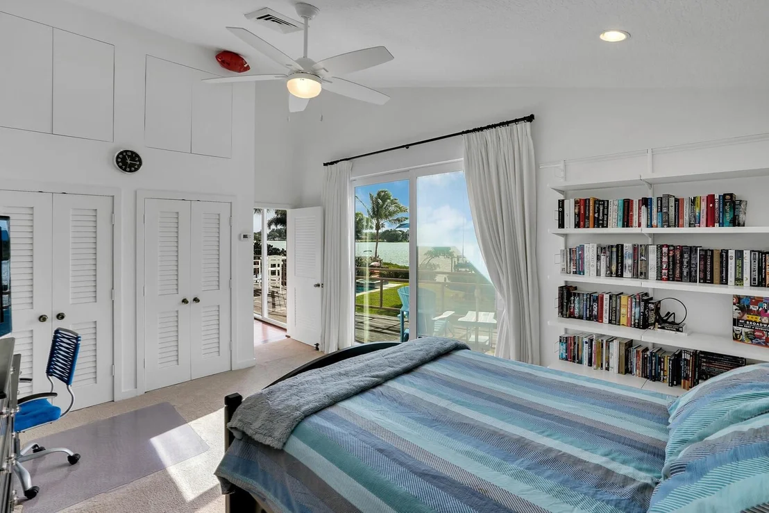 Photo of 5438 Pennock Point Road
