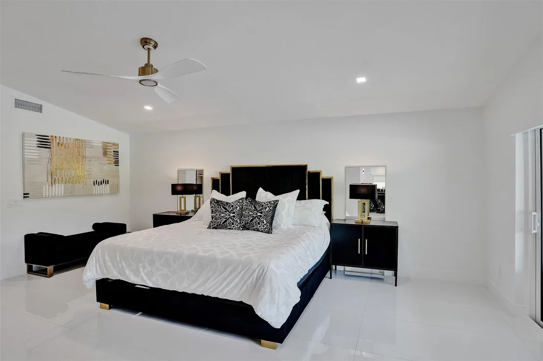 Photo of 11180 Clover Leaf Circle