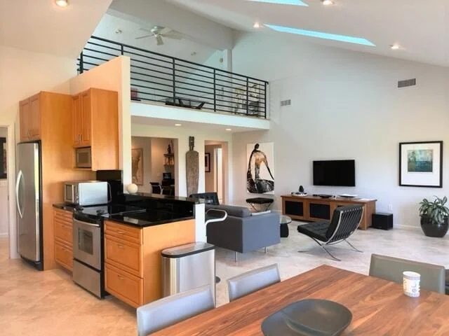 Photo of 400 River Edge Road
