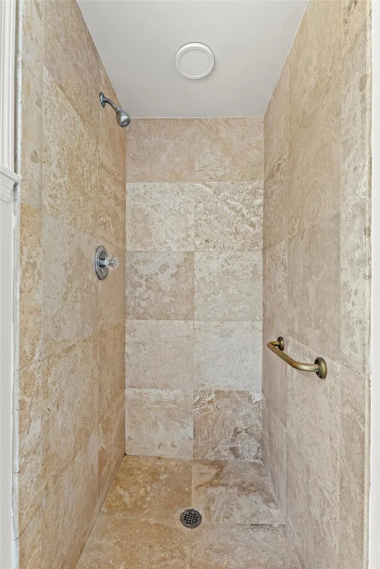 Photo of 333 SW Manor Drive