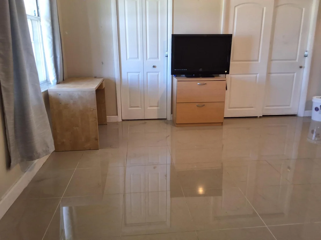 Photo of 1221 Bacom Point Road