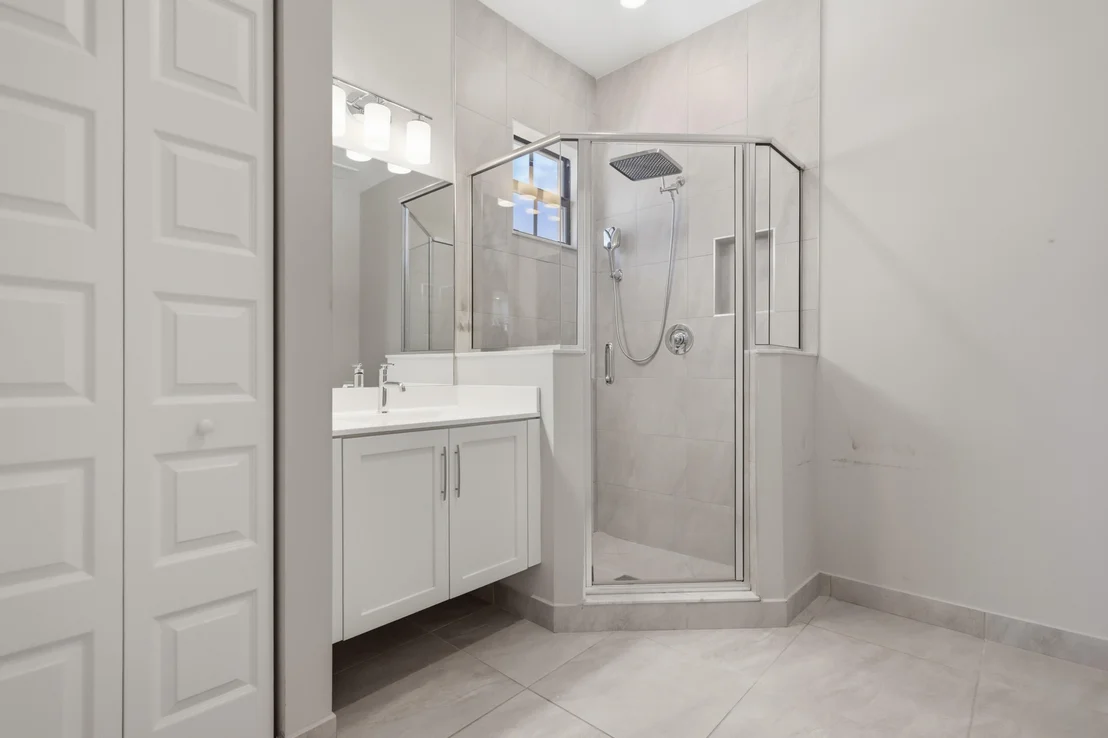 Photo of 10271 Peninsula Place