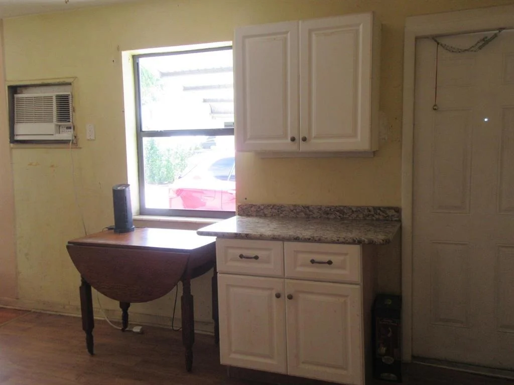 Photo of 332 N E Street