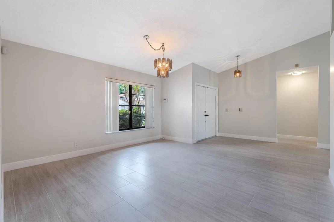 Photo of 8686 Eagle Run Drive