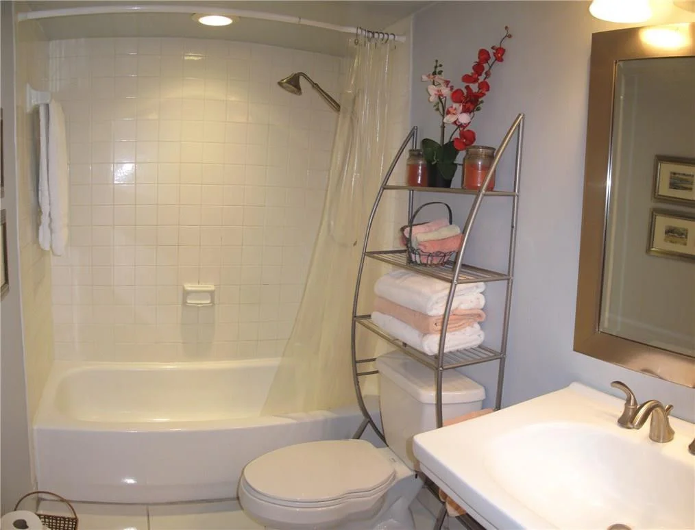 Photo of Unit 17 at 8401 W Sample Road