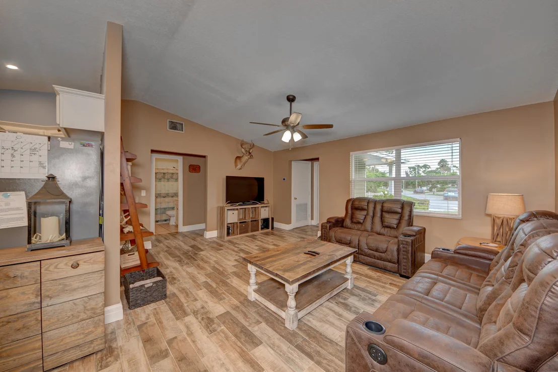 Photo of 6424 SE Thomas Drive