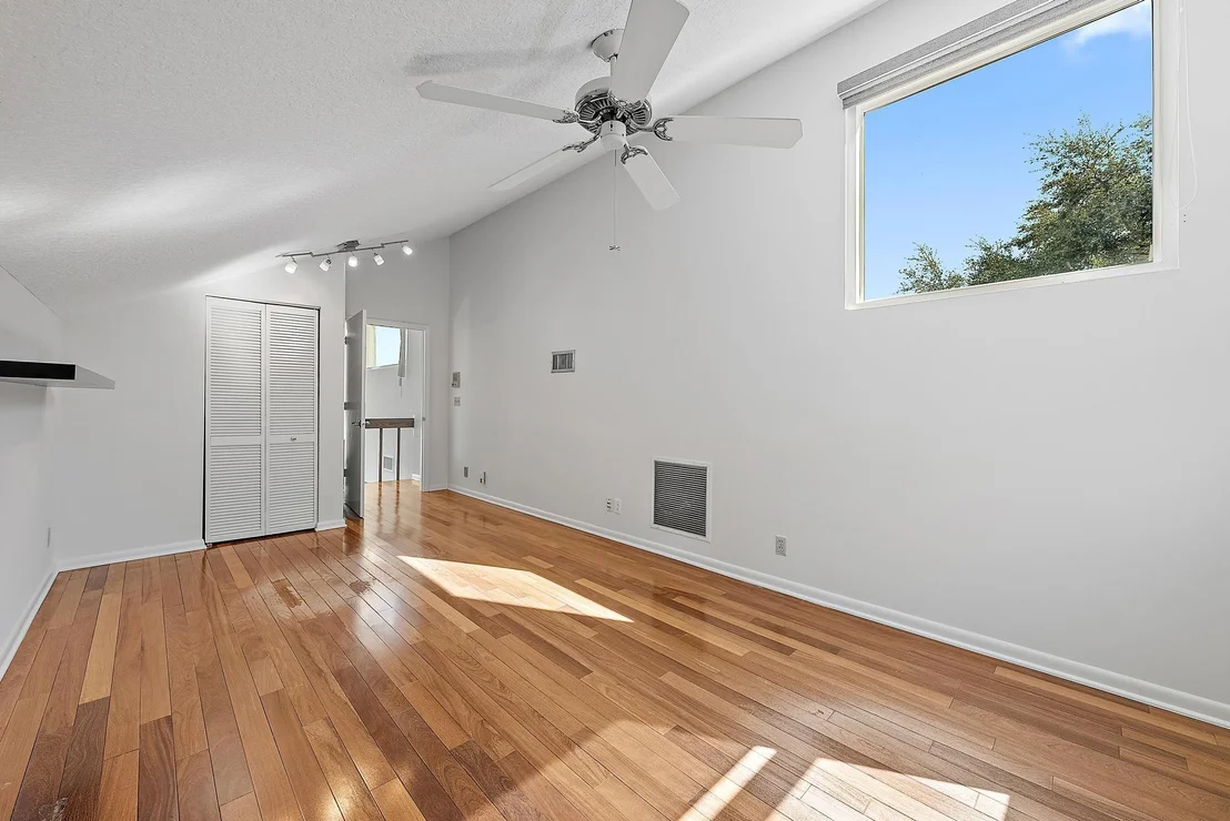 Photo of 17060 Traverse Circle