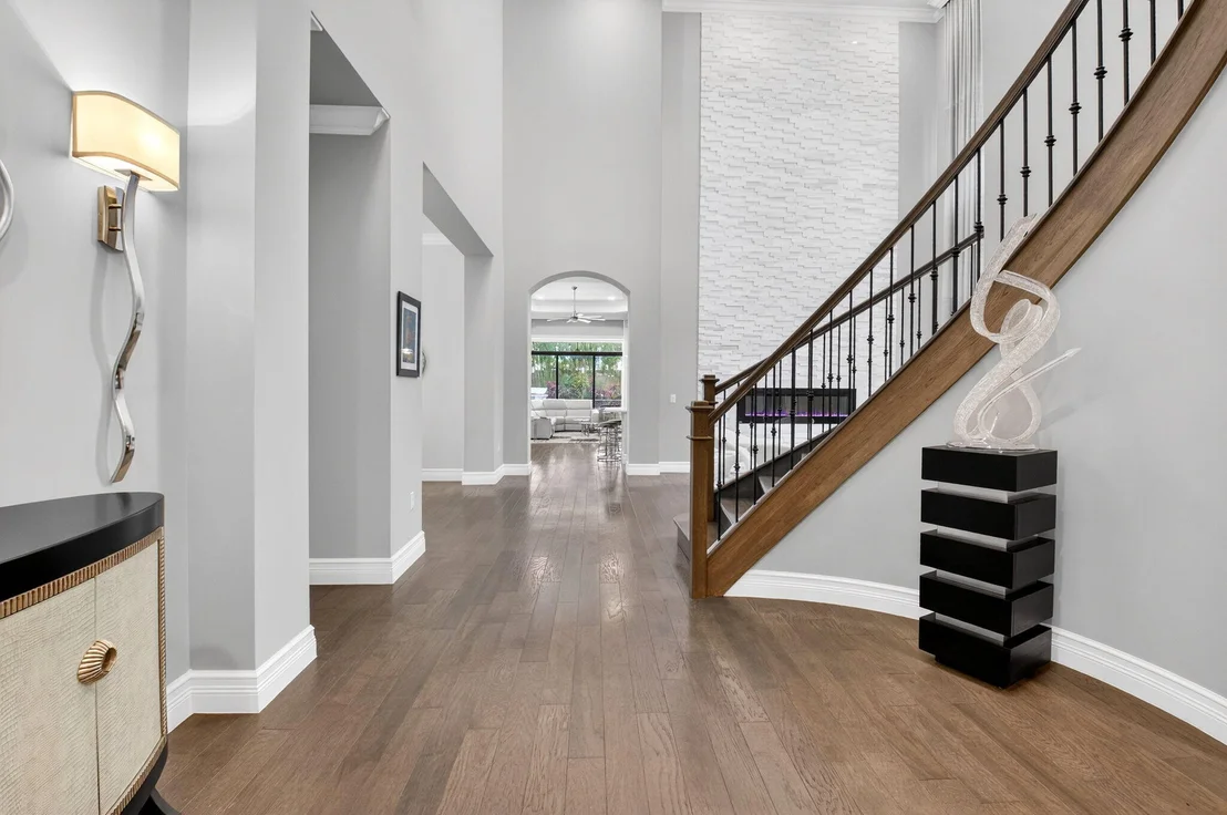 Photo of 16921 Pavilion Way