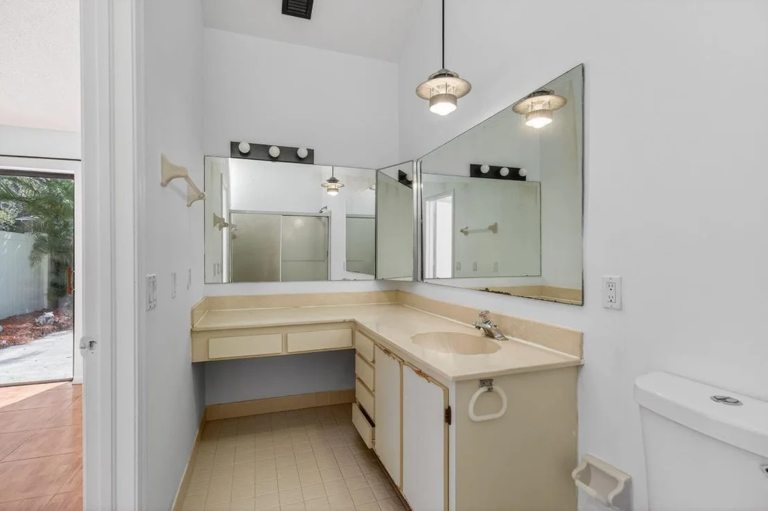 Photo of 1350 Periwinkle Place