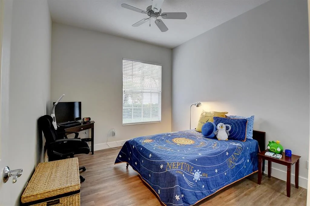 Photo of 4802 Orchard Lane