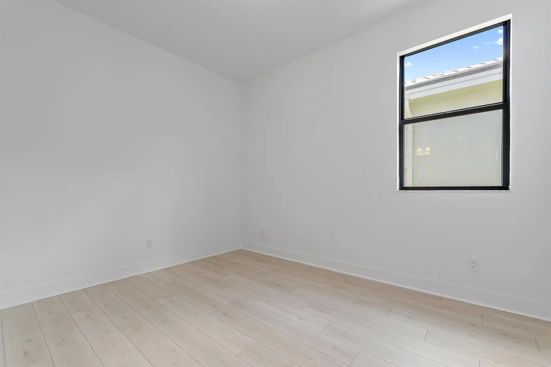 Photo of 7050 SE Haven Lane