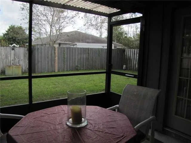 Photo of 916 Daffodil Drive