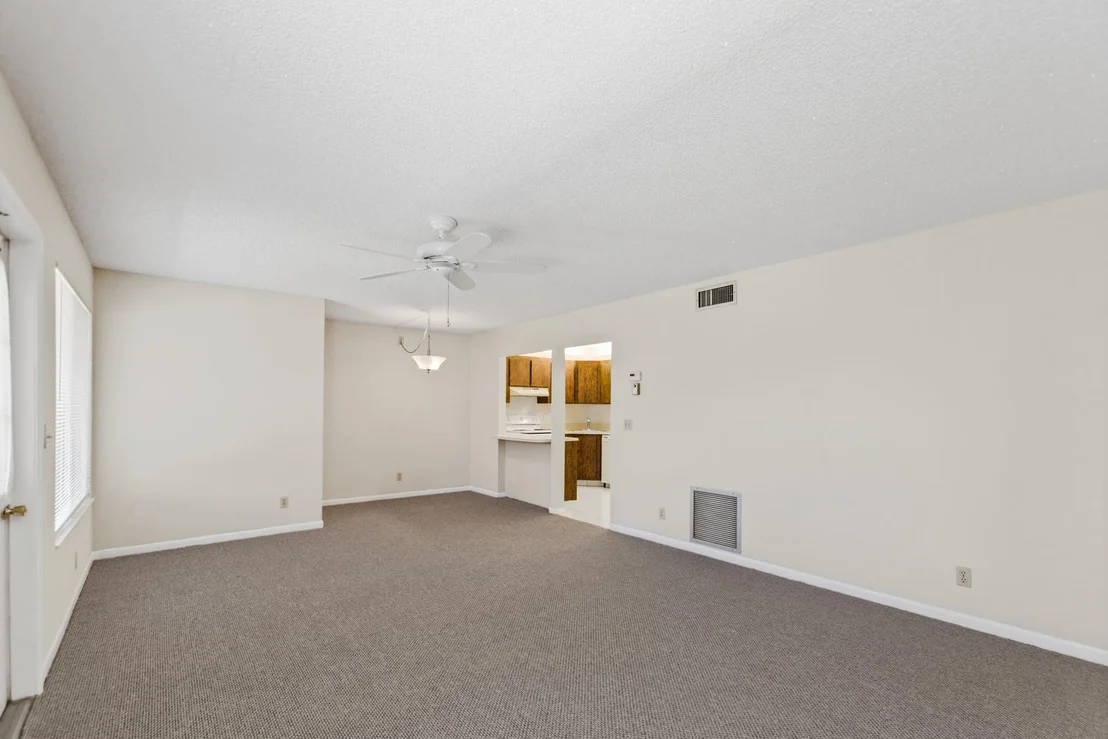 Photo of Unit B2 at 302 Knotty Pine Circle