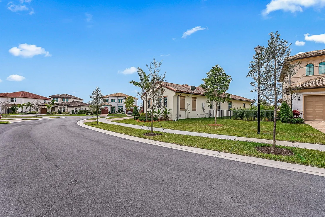Photo of 9335 Bayside Circle
