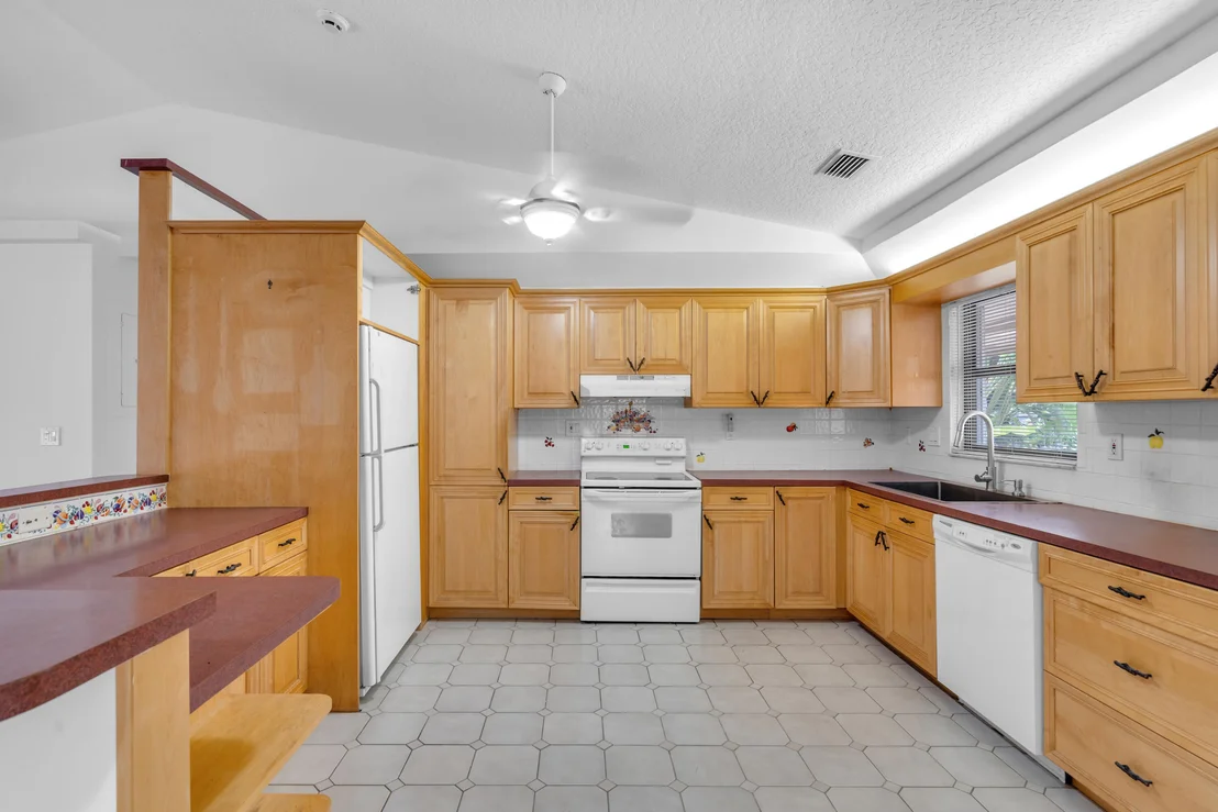 Photo of 1045 Coral Drive