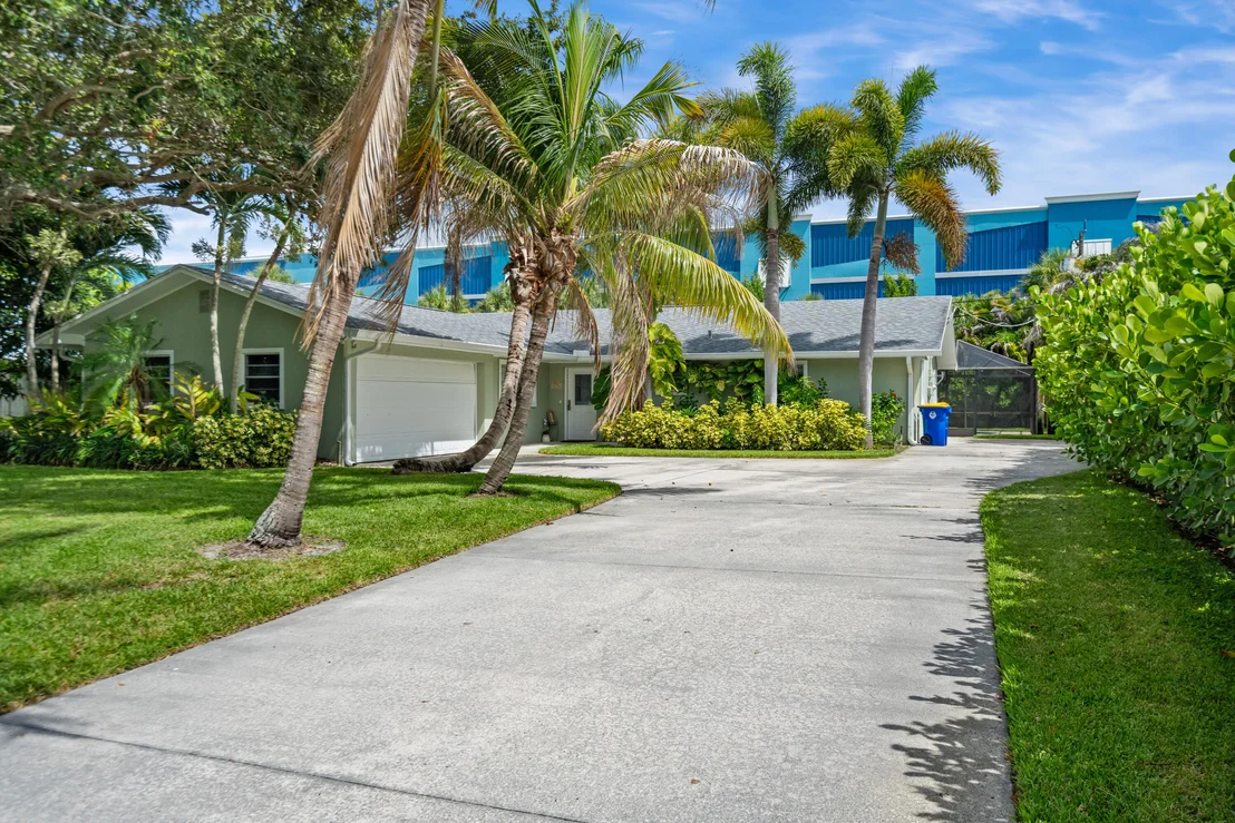 Photo of 4796 SE Manatee Terrace
