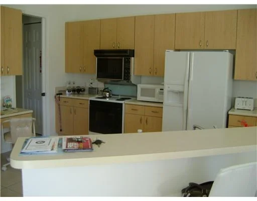 Photo of 6834 Treves