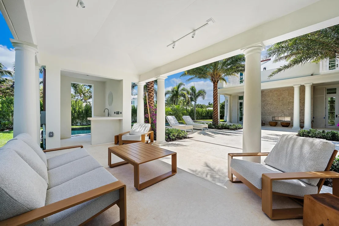 Photo of 301 Plantation Road