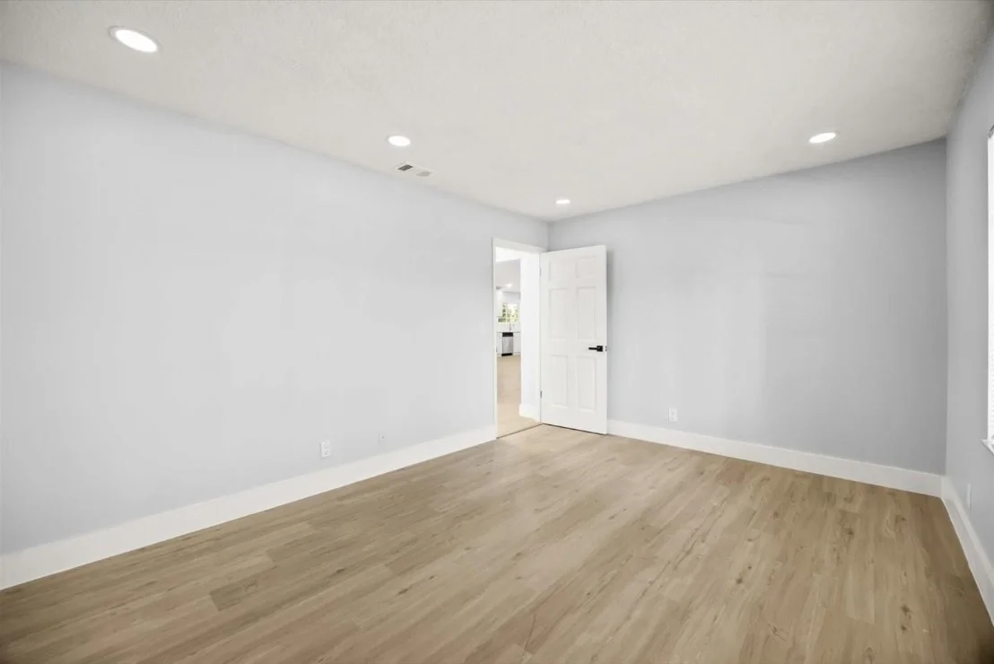 Photo of 9791 Sun Pointe Drive