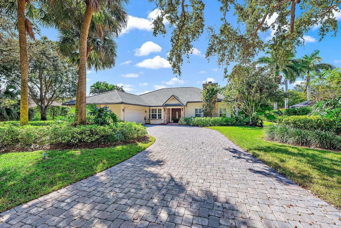 Photo of 18433 SE Heritage Drive Drive