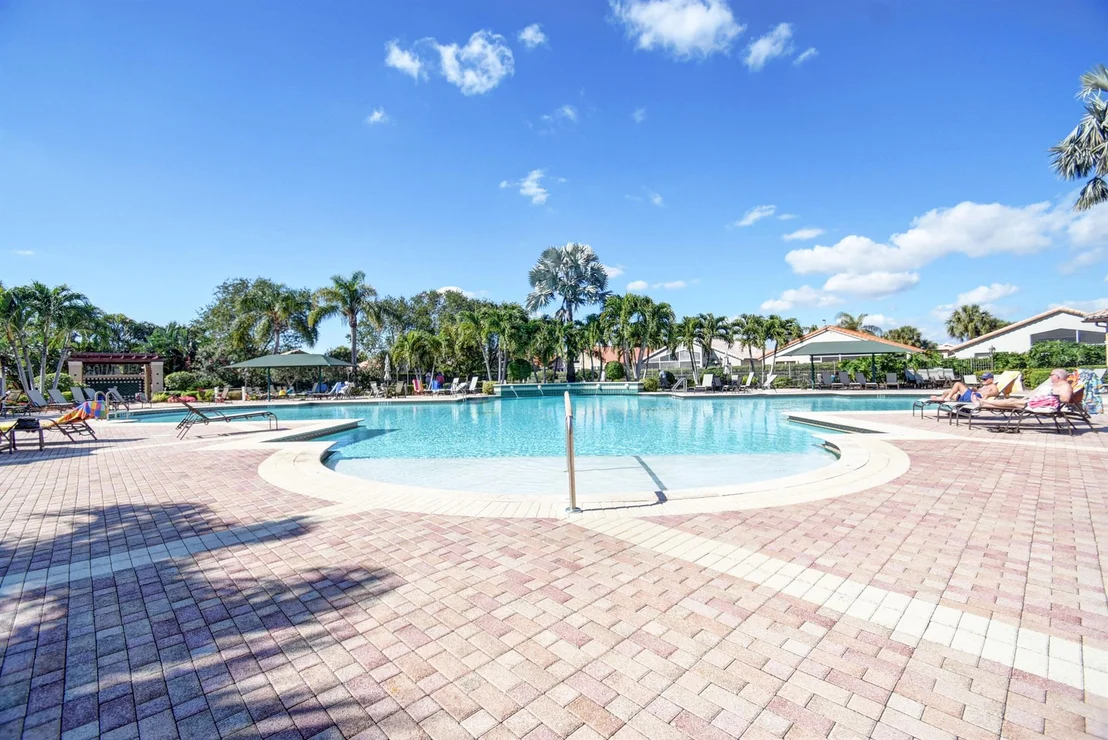 Photo of 6631 Sherbrook Drive