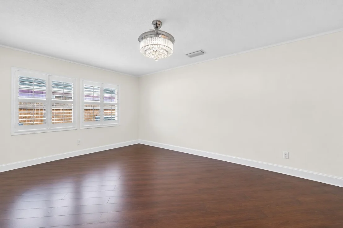 Photo of 4167 Russell Street