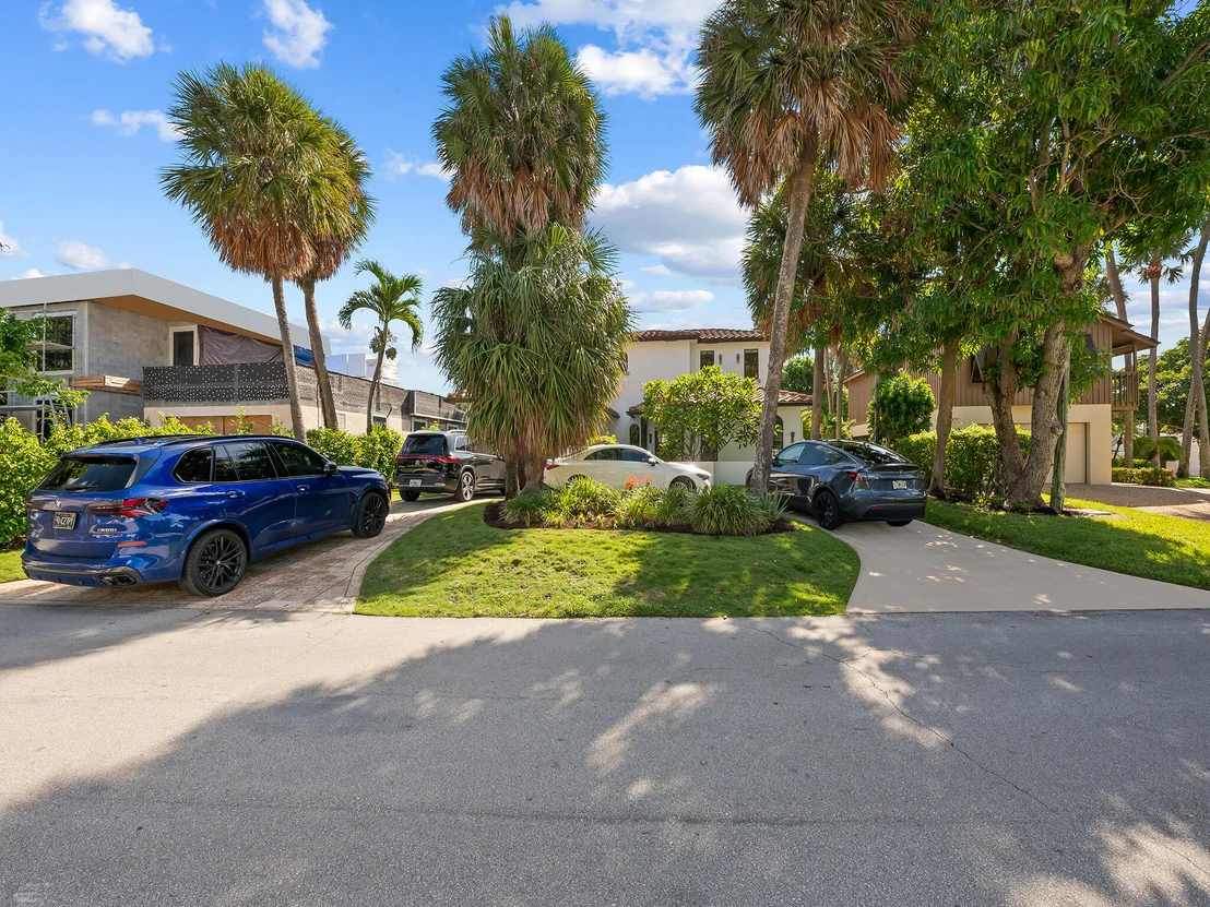 Photo of 80 SE Olive Way