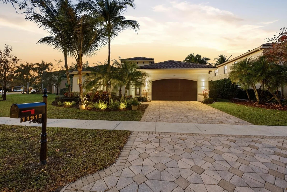 Photo of 11912 Fox Hill Circle