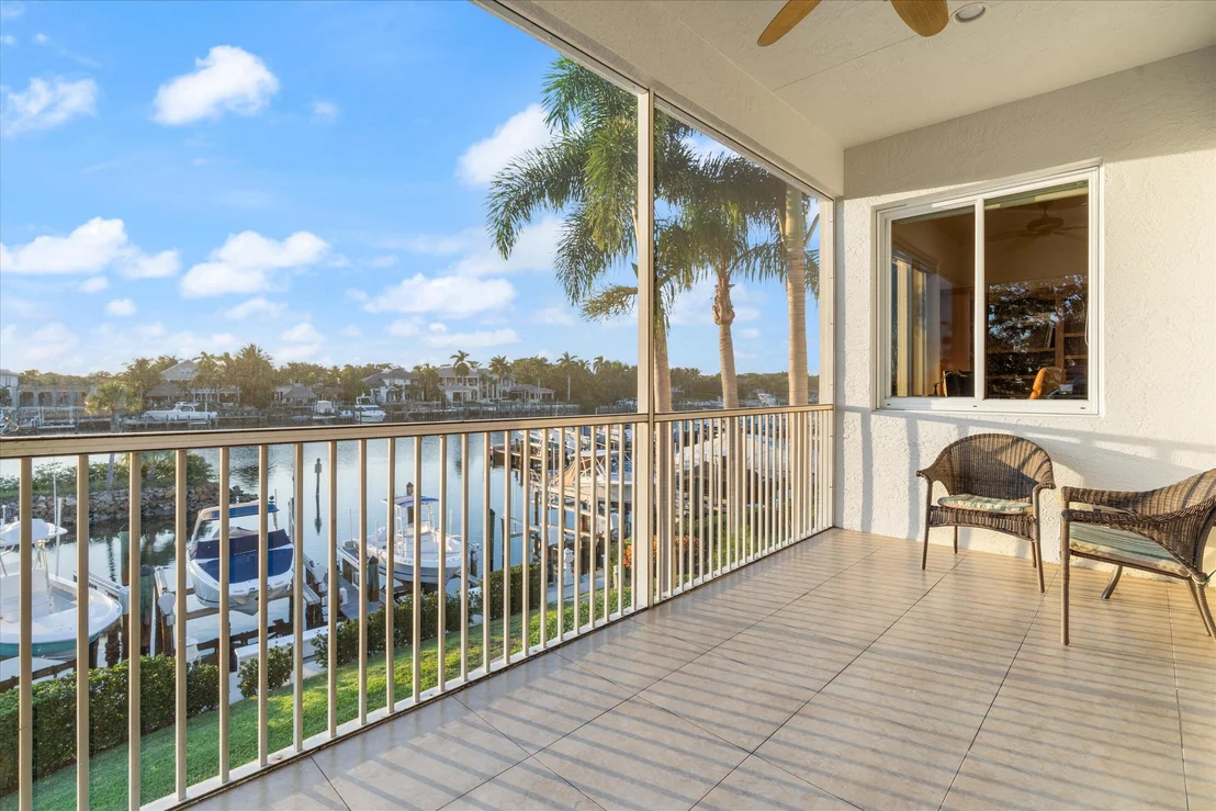 Photo of 602 Oak Harbour Drive