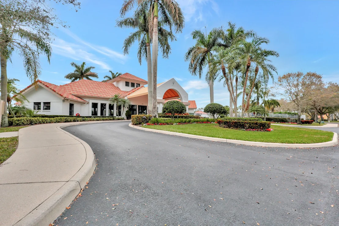 Photo of 1039 Egret Circle N