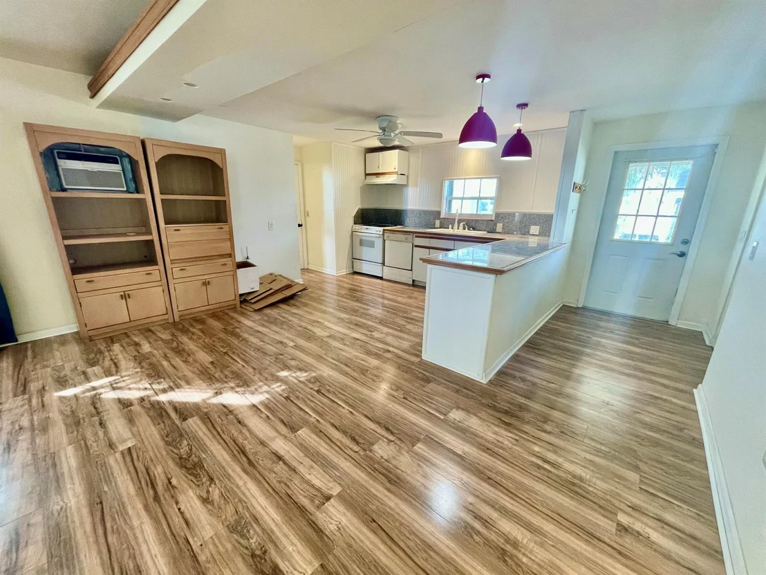 Photo of 1498 Hunter Road