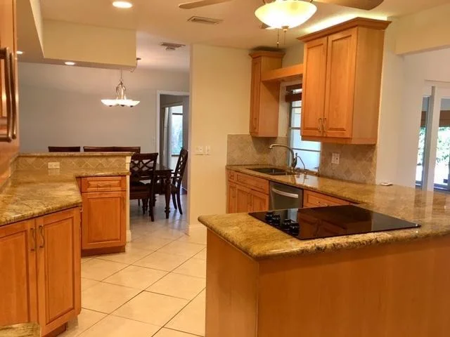 Photo of 701 Sunshine Drive