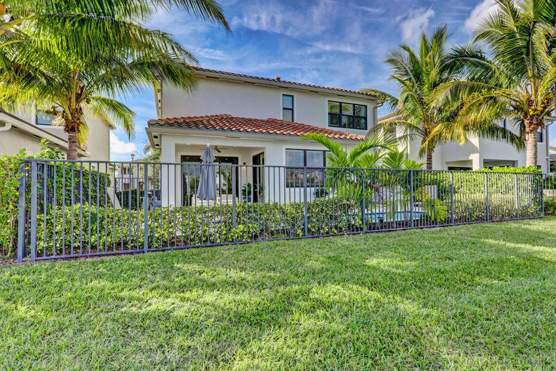 Photo of 7184 Montereal Path