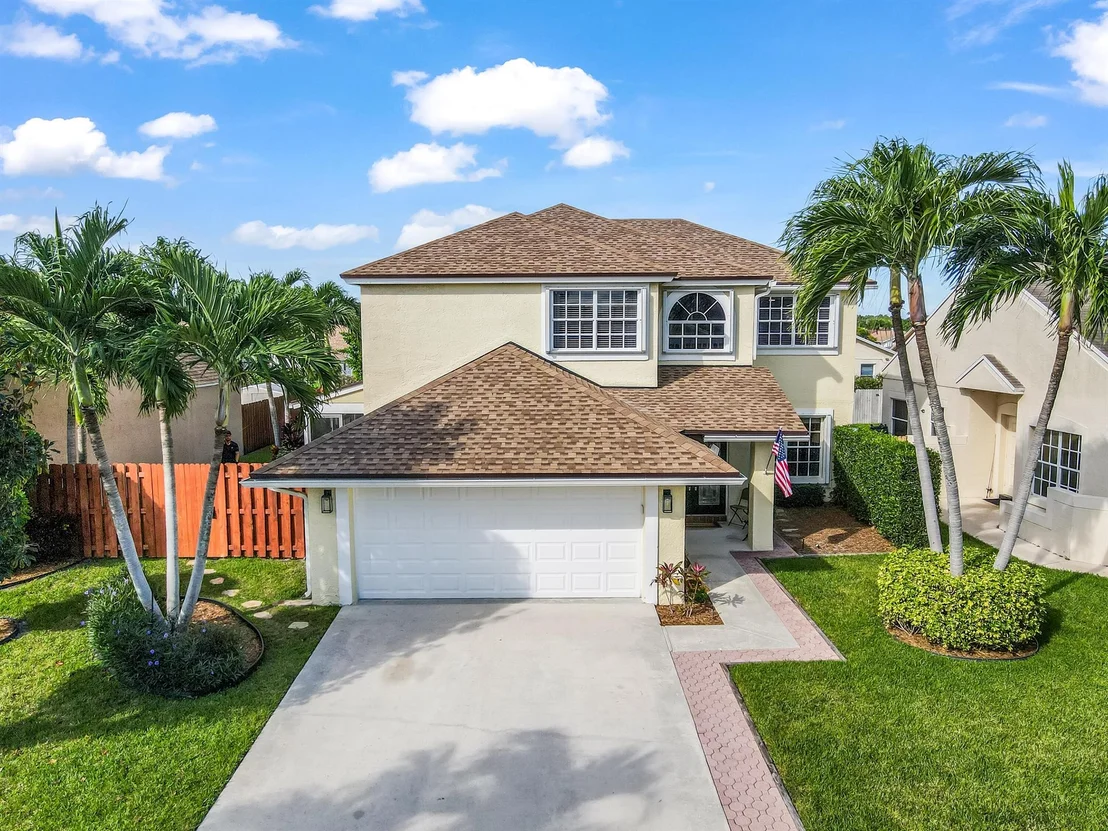 Photo of 23059 Sunfield Drive