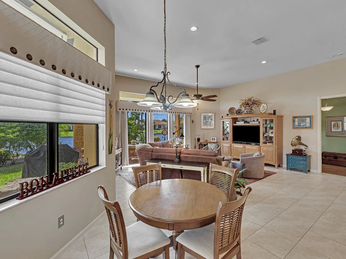 Photo of 7127 Boscanni Drive