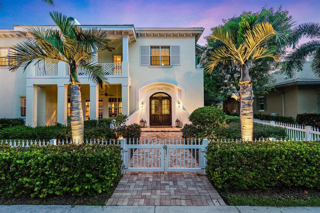 Photo of 3338 Greenway Drive