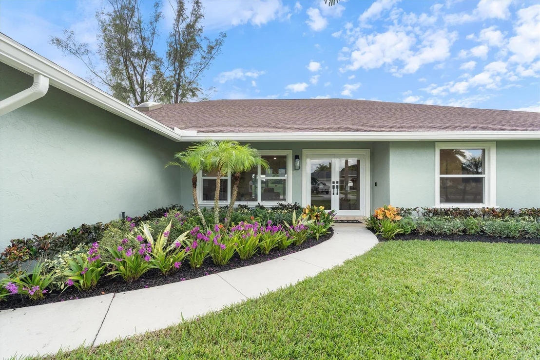 Photo of 1395 Pine Valley Drive