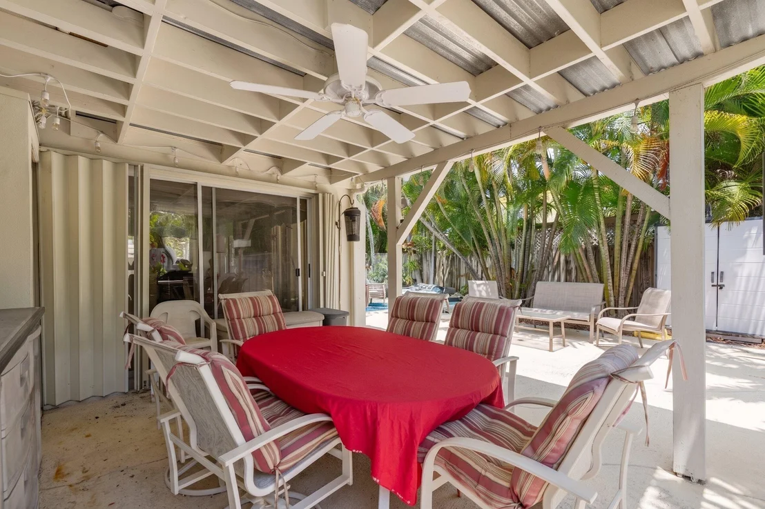 Photo of 1166 Beach Road