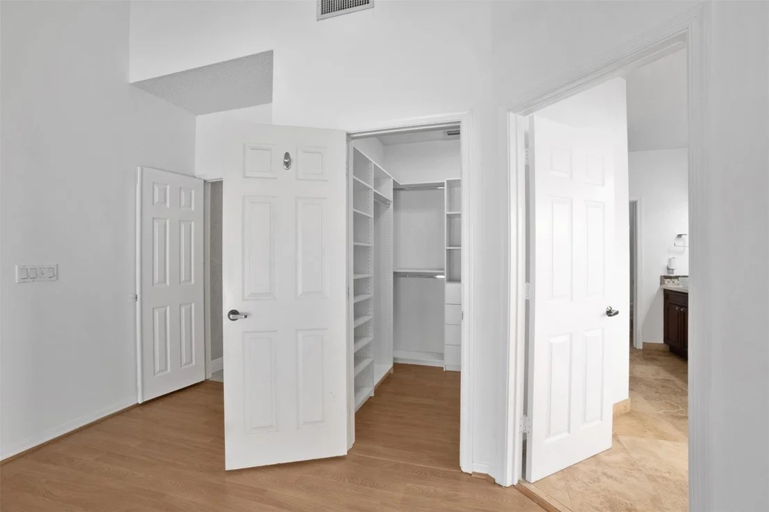 Photo of 2545 Kerry Drive