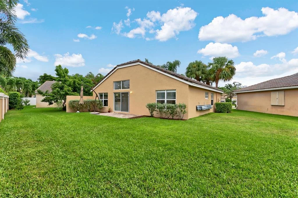 Photo of 8265 Palm Gate Drive