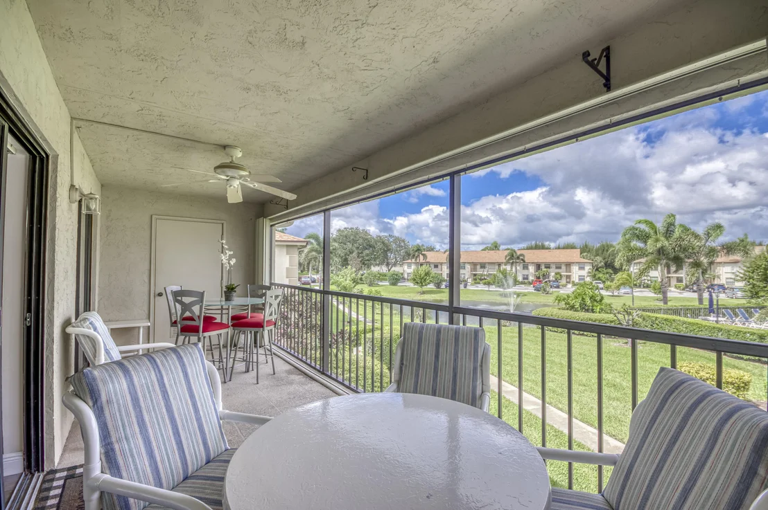 Photo of Unit A at 1102 Pinecrest Circle