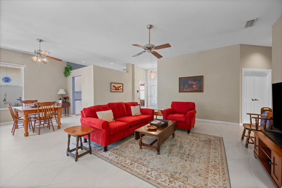 Photo of 178 Hampton Place