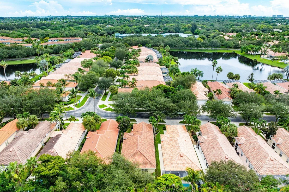 Photo of 2048 Valencia Drive